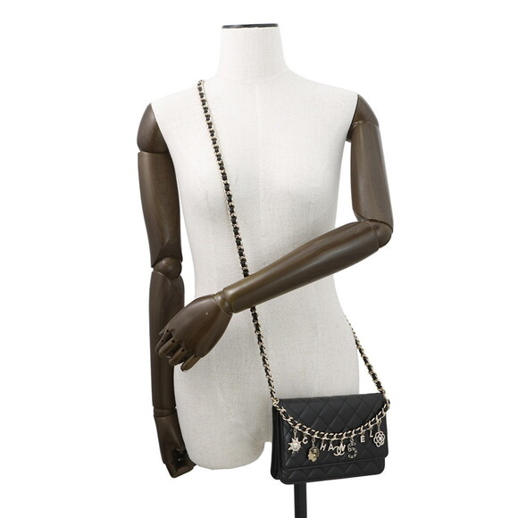 CHANEL Authentic Black Lambskin Leather Logo Wallet - Picture 4 of 16